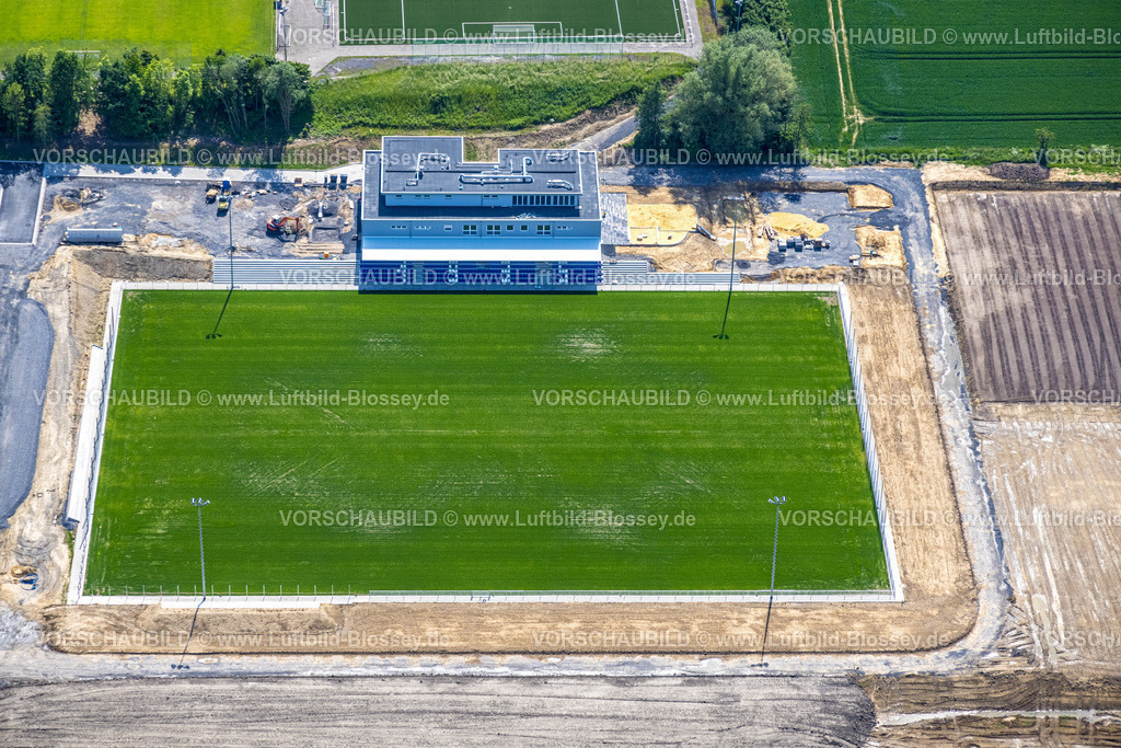 Hamm220504151 | Luftbild, Baustelle und Neubau Westfalia Sportpark, Sportplatz und Vereinszentrum Westfalia Rhynern mit integrierter Sport-Kindertagesstätte, An der Lohschule, Rhynern, Hamm, Ruhrgebiet, Nordrhein-Westfalen, Deutschland