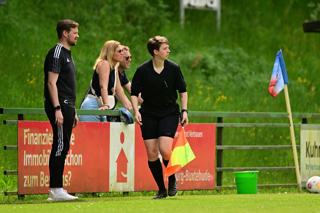 Fußball I Frauen I Saison 2024-2025 I Oberliga I 26. Spieltag I FC Jesteburg-Bendestorf - SV Heidekraut Andervenne | Der Sportfotograf. - Realisiert mit Pictrs.com