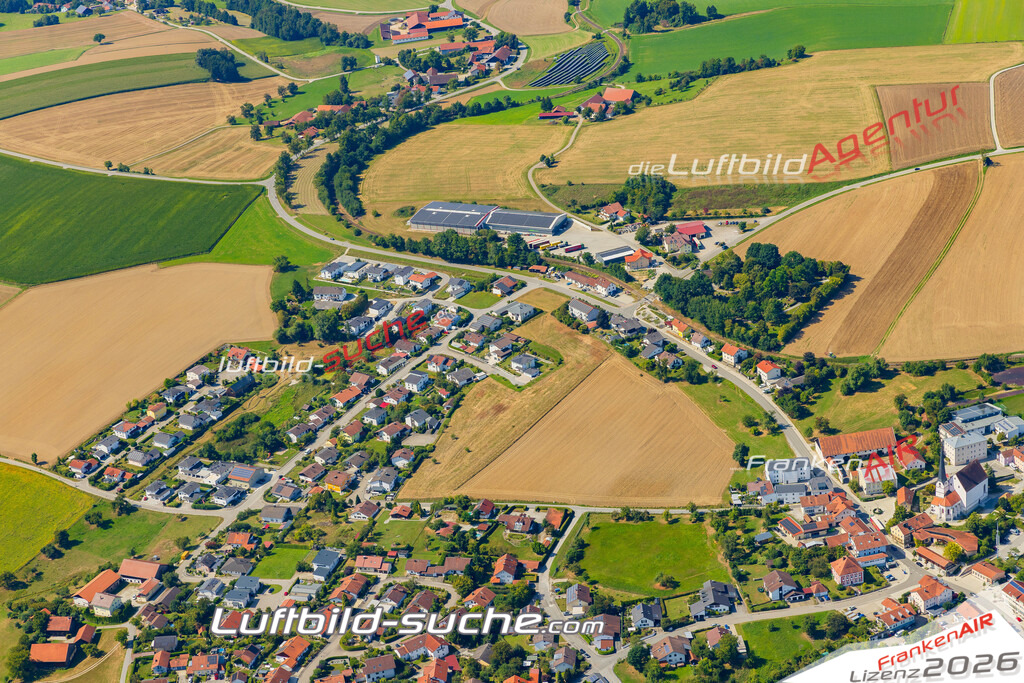 Luftaufnahme von Neukirchen am Inn Neuburg am Inn Bild- Das Luftbild wurde 2025 vom UL-Flugzeug heraus erstellt ( keine Drohne ) - Hochauflösende Luftaufnahme -Nicht vergleichbar mit Google Maps oder Satelittenbilder- Die Geschenkidee !Mit Lizenz und Bildrechte bestellbar