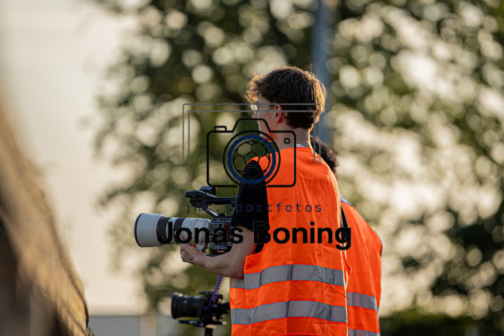 Fußball I Herren I Saison 2026-2027 I Oberliga Niedersachsen  I 2. Spieltag I BW Lohne - SC Spelle-Venhaus I 31799 | jns.sportfotos - Realisiert mit Pictrs.com