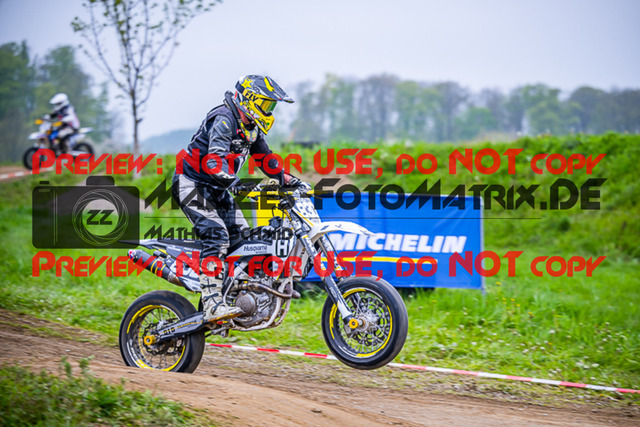 MaZZes_FotoMatrix_230507_7580 | UE40