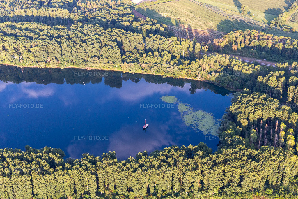 Luftbild: Bein Insel Rott am Rhein im Ortsteil Hochstetten in Linkenheim-Hochstetten im Bundesland Baden-Württemberg in Deutschland. Foto: IMG_122285.jpg vom 15.08.2020 durch Werner Riehm/FLY-FOTO.de