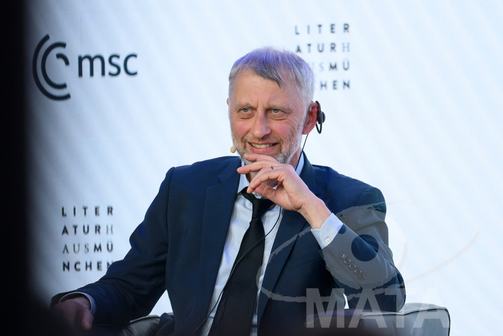 _DWA7186 | MATA IndoCon - Realisiert mit Pictrs.com