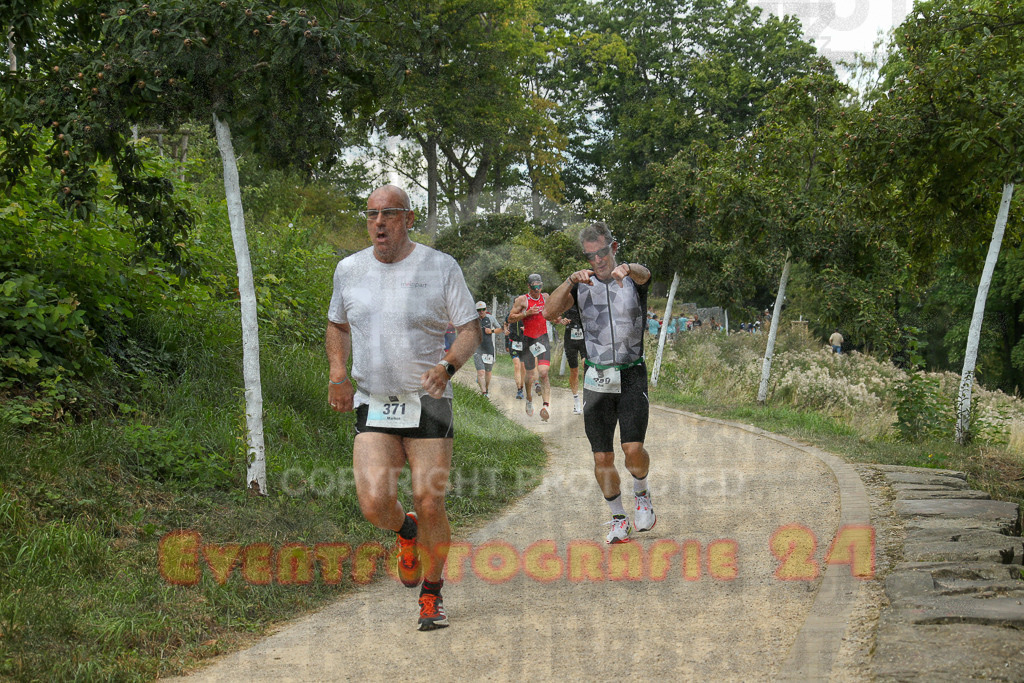 250824_1348_EX1_3781 | Sportfotografie im Rhein-Sieg Kreis, Köln, Bonn, NRW, Rheinland Pfalz, Hessen, etc. Unser Tätigkeitsfeld umfasst den Laufsport vom Volkslauf über den Marathon, Duathlon, Triathon bis zum Ultralauf wie Kölnpfad Ultra oder Schindertrail.