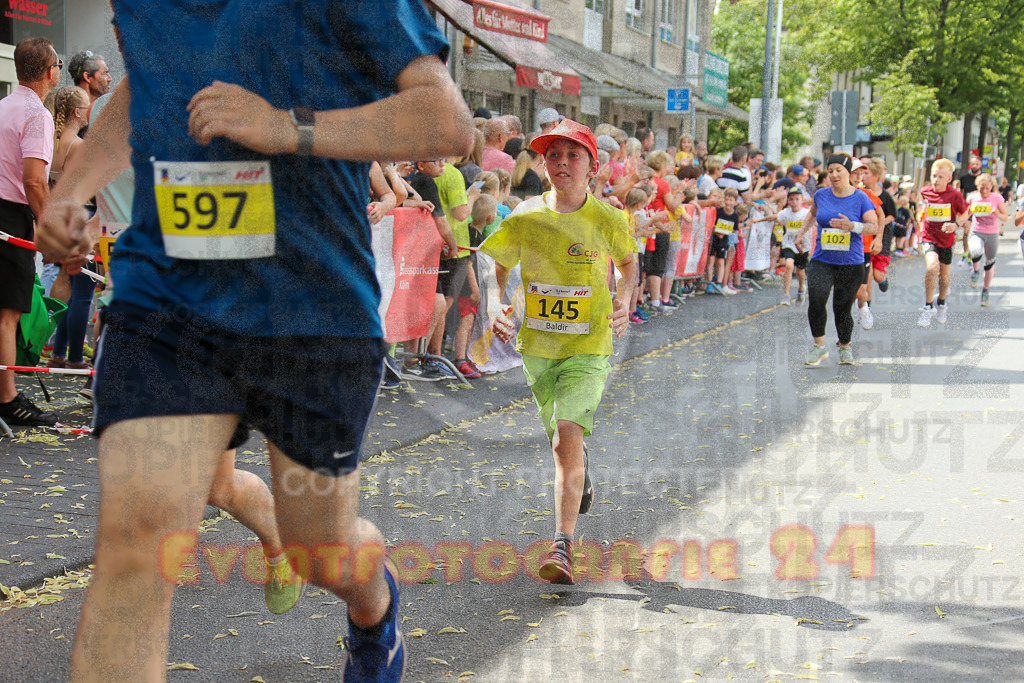 220625_1527_EX1_3317 | Sportfotografie im Rhein-Sieg Kreis, Köln, Bonn, NRW, Rheinland Pfalz, Hessen, etc. Unser Tätigkeitsfeld umfasst den Laufsport vom Volkslauf über den Marathon, Duathlon, Triathon bis zum Ultralauf wie Kölnpfad Ultra oder Schindertrail.