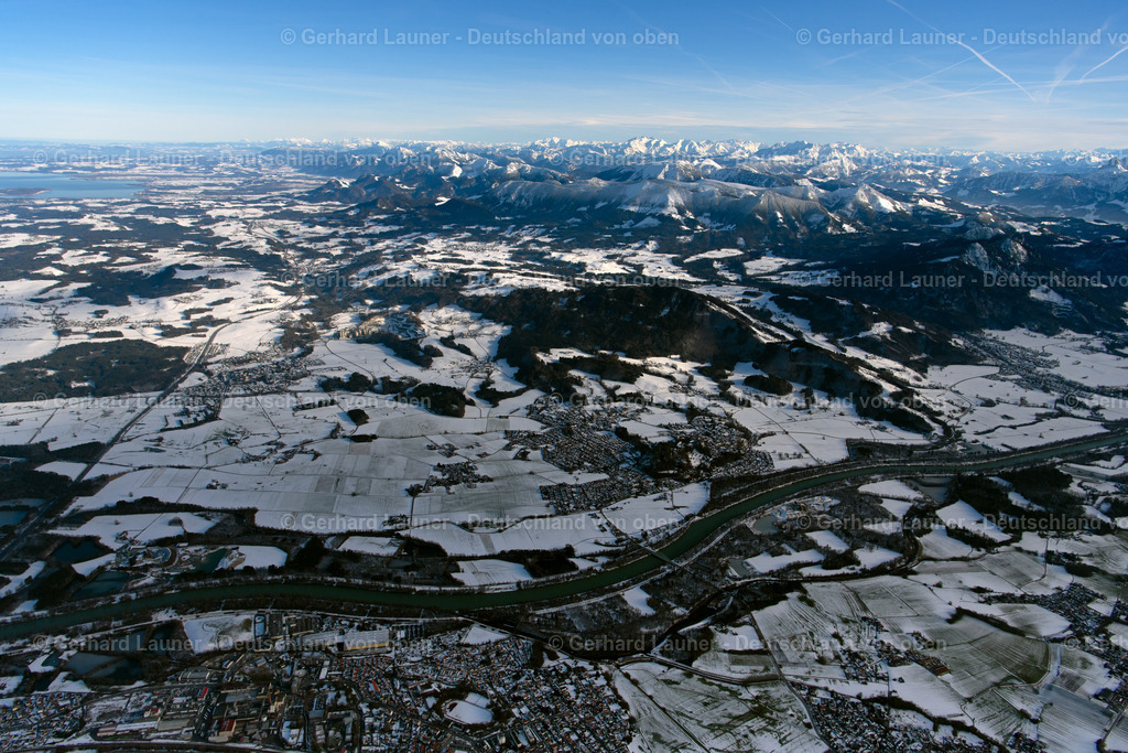 3900211 | Blick von Rosenheim  in Richtung Chiemsee mit Inn im Vordergtrund