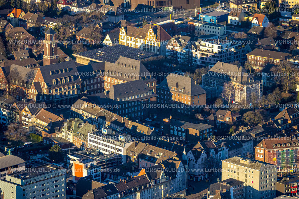 Bottrop230201970 | Luftbild, Rathaus und Rathausturm, Altstadt, Bottrop, Ruhrgebiet, Nordrhein-Westfalen, Deutschland