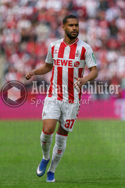 25.04.2026, GER, Fussball, Herren, 1. BL, Saison 2025/2026, 1. FC Köln - Bayer 04 Leverkusen | Linton Maina (1. FC Köln) schaut 