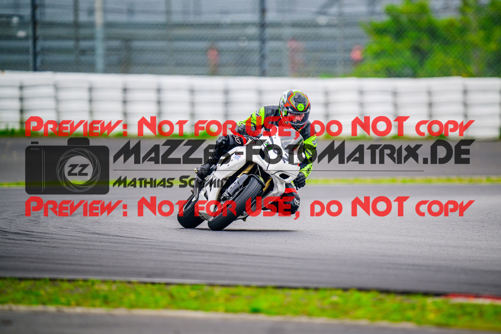 MaZZes_FotoMatrix_240804_6007705_6008 | Fotograf Mathias Schmid
Sportfotograf,
Eventfotograf,
Hochzeitsfotograf,
Portraitfotograf