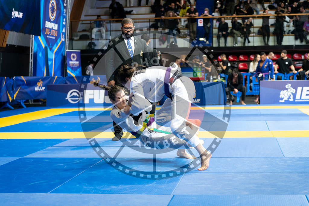 20240125PBB01901 | Fighters compete during the sixth day of the Brazilian Jiu-jitsu European Championship of the IBJJF in Paris, France, on January 25, 2024.