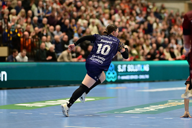 Handball I Frauen I Saison 2025-2026 I 1. HBF I 10. Spieltag I Buxtehuder SV - HSG Bensheim-Auerbach I 80551 | Der Sportfotograf. - Realisiert mit Pictrs.com