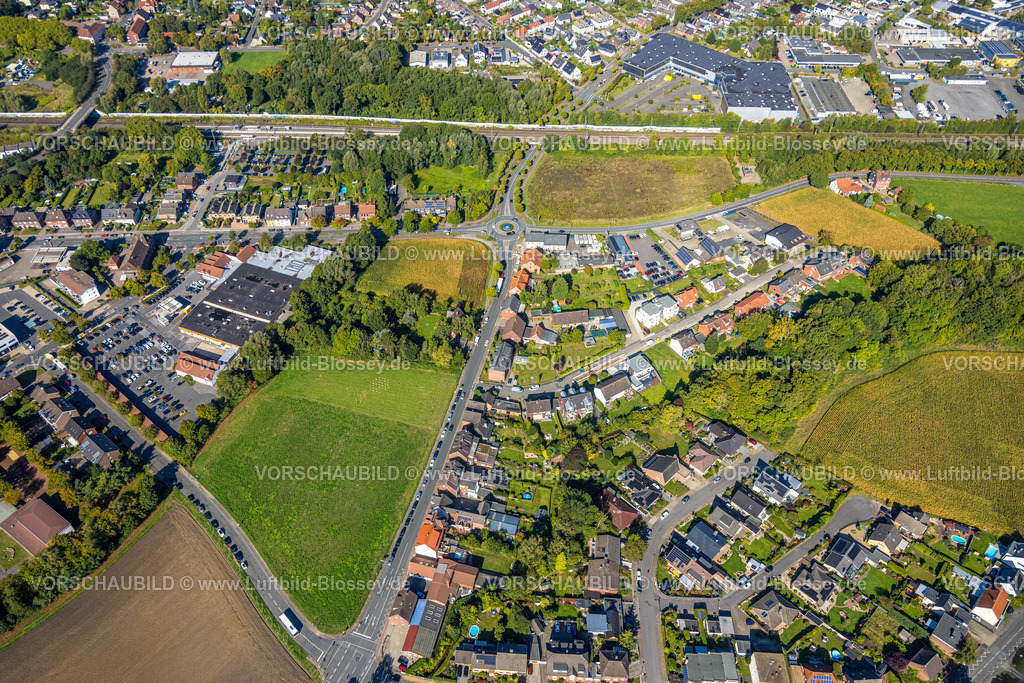 Hamm250901363 | Luftbild, Wohngebiet mit Kreisverkehr Vogelstraße, Frielicker Weg und Ahlener Straße, Wiesenflächen, Stadtbezirk Heessen, Hamm, Ruhrgebiet, Nordrhein-Westfalen, Deutschland
