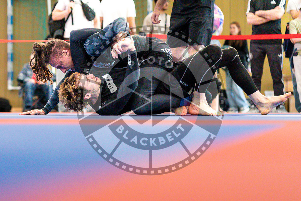 20250510PBB4615 | Athletes compete during the JJLG Berlin Open Jiu-Jitsu Championship on May 10, 2025 in Berlin, Germany. © Chiara Dazi / photoblackbelt