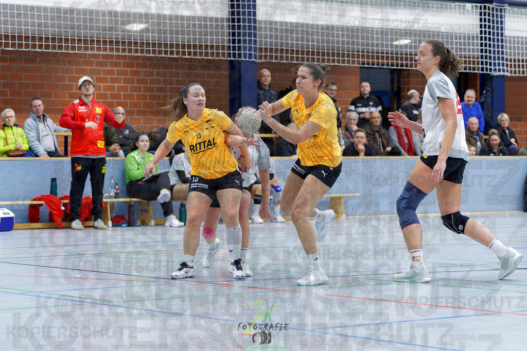 Frauen Oberliga Mitte (HHV); HSG Eibelshausen/Ewersbach - HSG Wettenberg II | Frauen Oberliga Mitte (HHV); HSG Eibelshausen/Ewersbach - HSG Wettenberg II am 13.12.2025 in Steinbrücken (Sporthalle am Hammerweiher)Photo © 2025 - Jörg Heinrich - Realisiert mit Pictrs.com