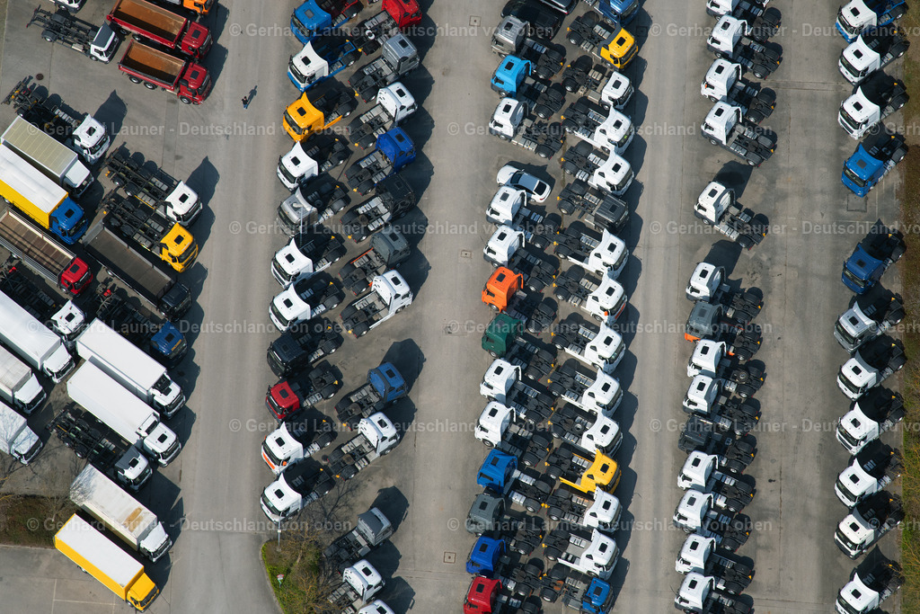4022267 | Mercedes-Benz Niederlassung Neuperlach, München