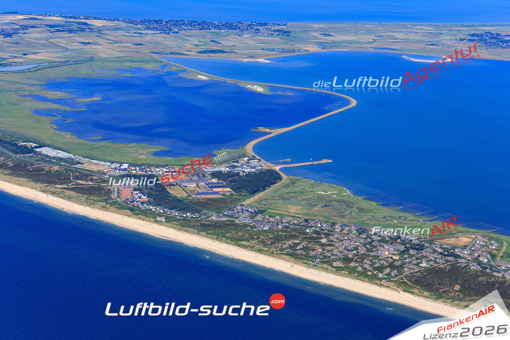 Die Luftbildaufnahme Rantum - Sylt wurde 2018 mittels Flugzeug (keine Drohne) erstellt. Perfekte Schärfe und Druck- Auflösung- Garantiert!