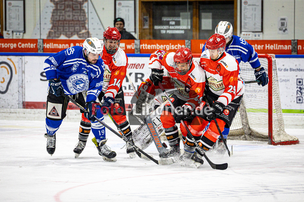 SC Forst NATURE BOYS gegen ESC Hassfurt HAWKS | Eishockey Landesliga Herren Playoffs 2024/25 - Spiel 2 von 4, SC Forst NATURE BOYS gegen ESC Hassfurt HAWKS, 20250222,Matthias MÜLLER (Nature Boyz 19) in Aktion,2025-02-22 in Peißenberg (Eisstadion Peißenberg)Matthias MÜLLER (Nature Boyz 19)Copyright: WolfgangxLindner foto-lindner.de