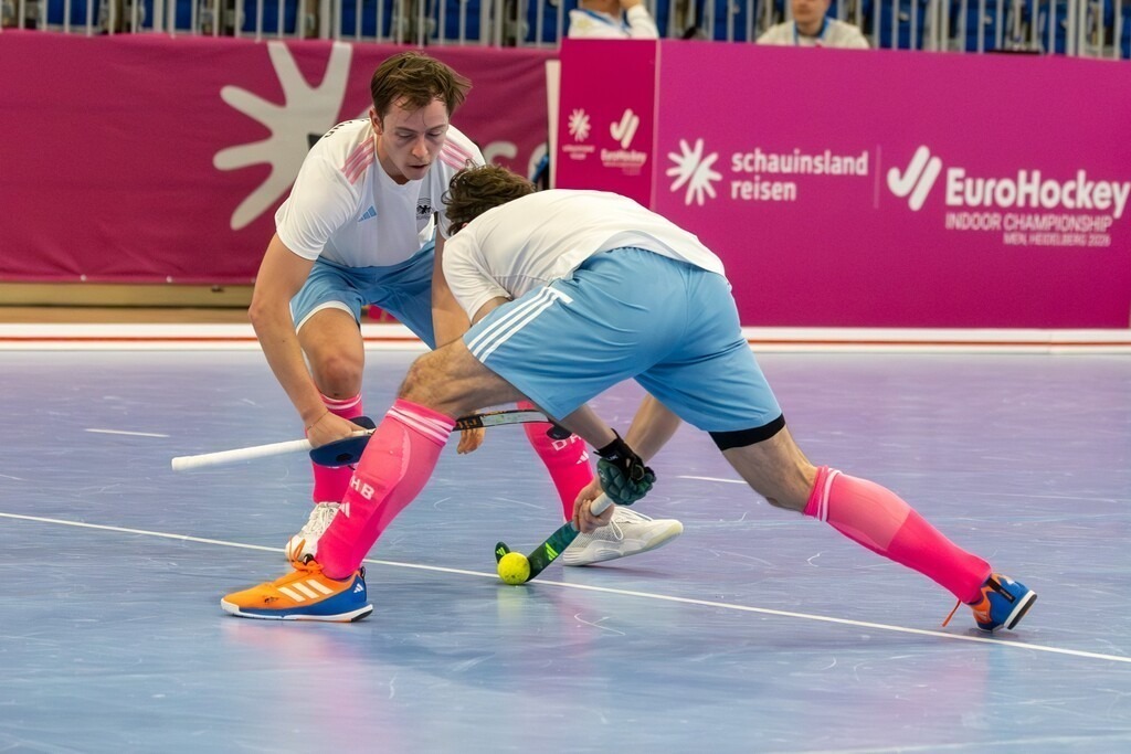Hallenhockey-Länderspiel Deutschland gegen Tschechien im SNP-Dome in Heidelberg. Das Spiel war das letzte Testspiel vor der am nächsten Tag beginnenden Hallenhockey-EM | Hallenhockey-Länderspiel Deutschland gegen Tschechien im SNP-Dome in Heidelberg. Das Spiel war das letzte Testspiel vor der am nächsten Tag beginnenden Hallenhockey-EM - Realisiert mit Pictrs.com