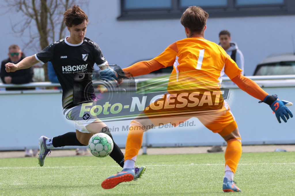 SV Rödinghausen - MSV Duisburg | Auf dem Bild zu sehen: schwarz SV Rödinghausen ; grün MSV Duisburg: SV Rödinghausen, MSV Duisburg, Saison 25/26, A-Jugend, Testspiel, Rödinghausen, Deutschland - Realisiert mit Pictrs.com