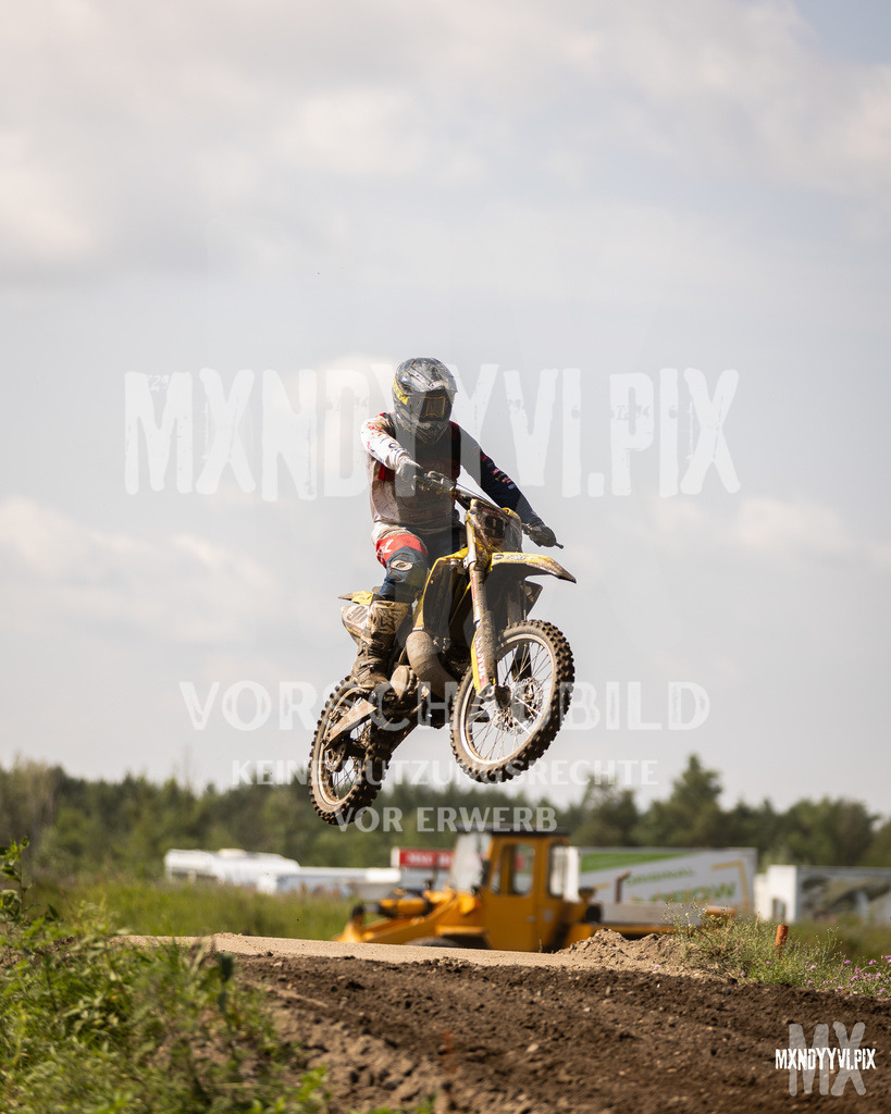 866A1365 | mxndyyvipix