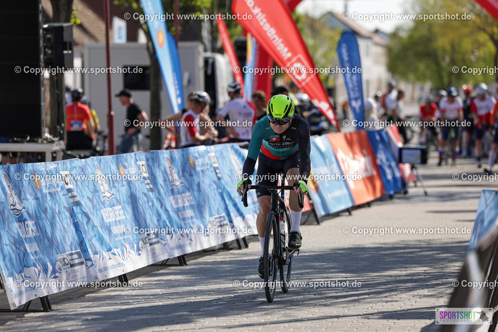 077_VJ__5597 | Neusiedlersee Radmarathon 2026@sportshot_your_pictrs #yourpictures#roadtowm2029 #nrm #neusiedlerseeradmarathon #neusiedlersee #neusiedlerseetourismus #burgenland #mörbisch #nrm26 #burgenlandtourismus #voglundco #poweredbyburgenlandtourismus #radsport #rad #marathon #ucigranfondo #visitburgenland #ucigranfondoworldseries