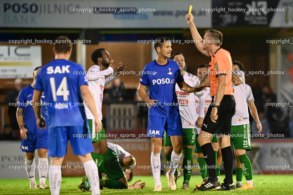 SAK vs. SV Donau  | #14 Boyo Jarjue SV Donau, #18 Darko Zec SV Donau, #16 Sebastian Hertelt SAK, Martin Begusch Referee, Gelbe Karte, SAK vs. SV Donau , SAK vs. SV Donau  am 27.09.2024 in Klagenfurt (Sportpark Welzenegg), Austria, (Photo by Bernd Stefan)