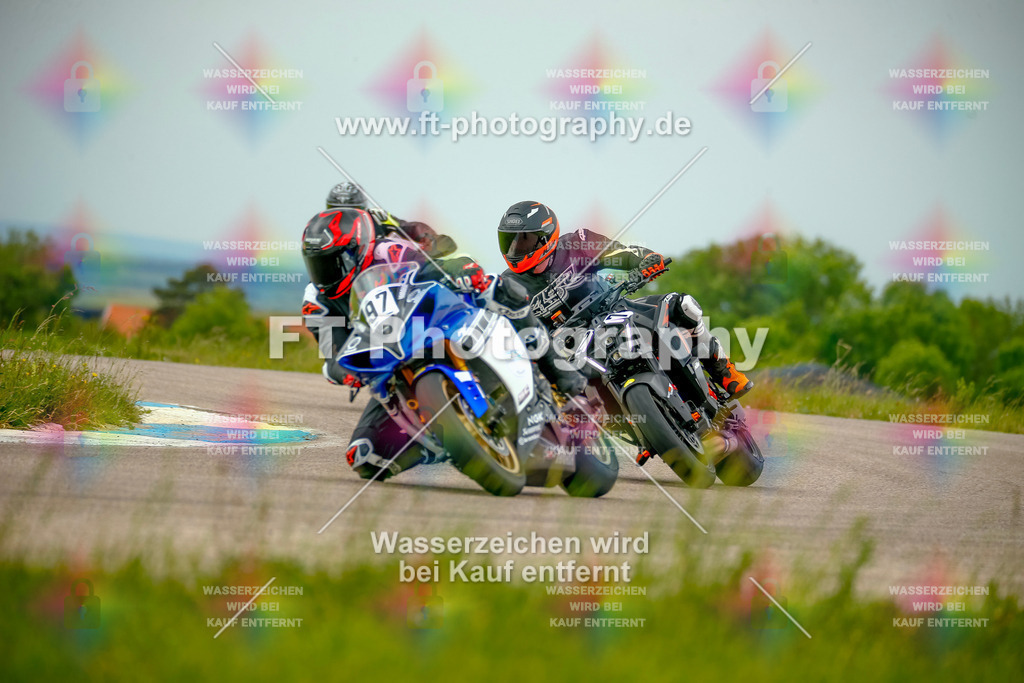 _MOT1949 | Hier findet Ihr Bilder von Touristenfahrten auf der Nürburgring Nordschleife oder von anderen Veranstaltungen die ich besucht habe. Viel Spass beim Durch Schauen 