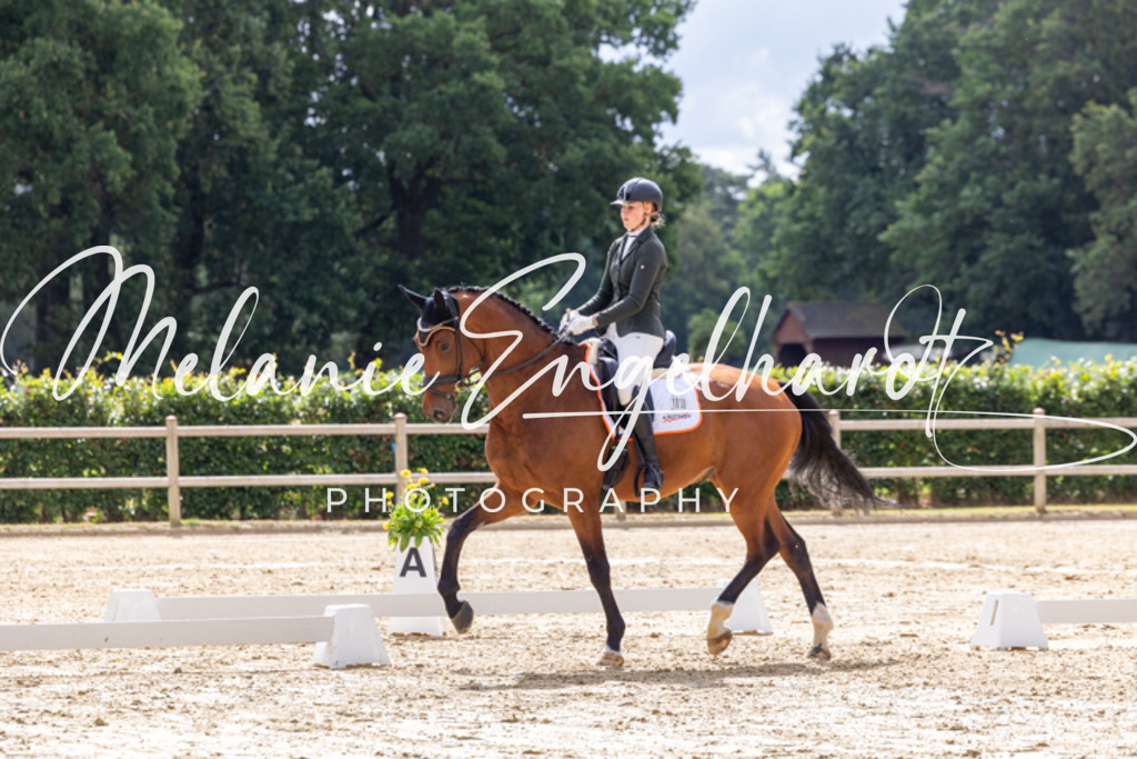 7I8A3892 | melanie-engelhardt-photography - Realisiert mit Pictrs.com