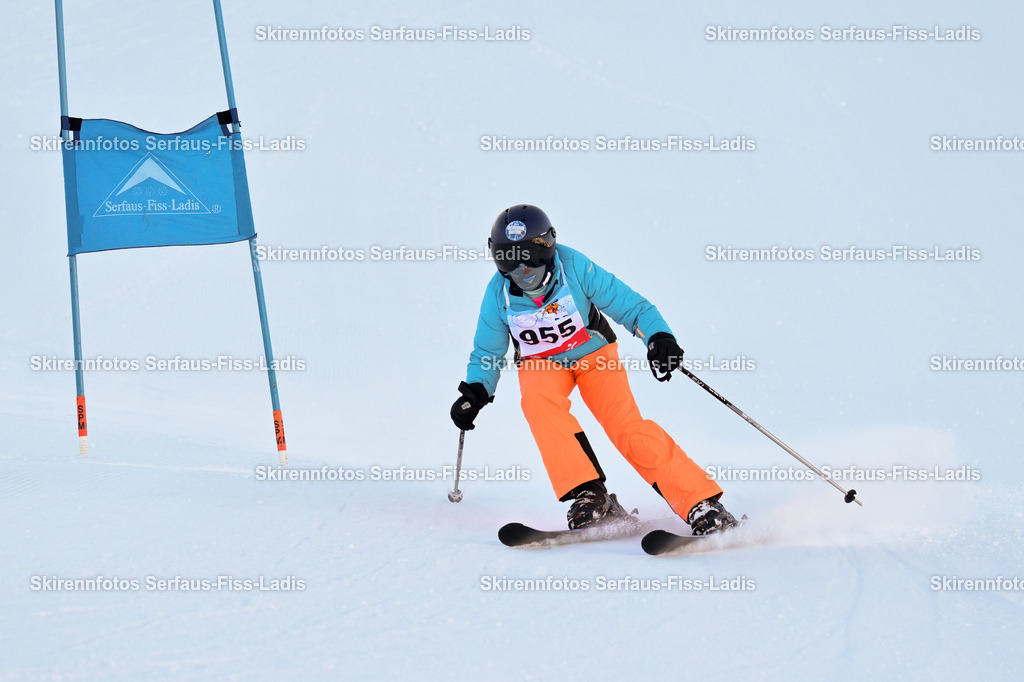 SRF_25.12.2025_0149 | Skirennfotos,Serfaus,Fiss,Ladis,Kinderskirennen,Winter,Tirol,Oberland,skirace,SFL,feelfree,weil wir's genießen,ski,Ski,skifahren,Sonnenplateau, - Realisiert mit Pictrs.com