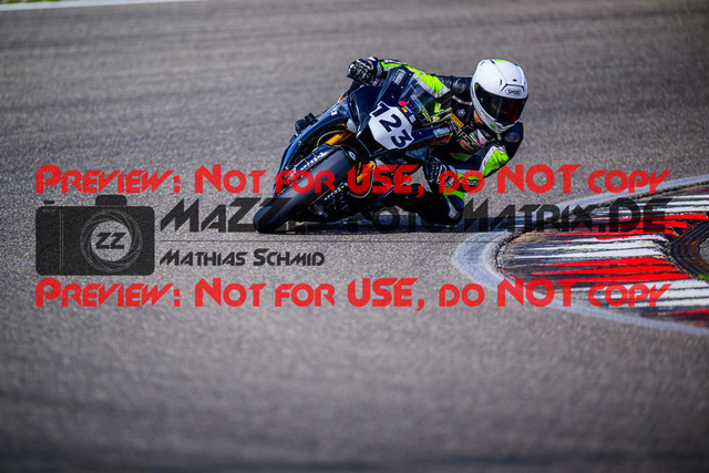 MaZZes_FotoMatrix_240911_6007705_5936 | WEISS