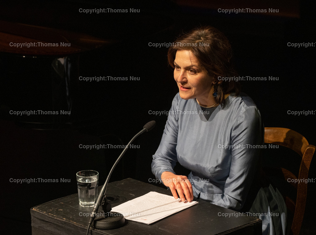 DSC_4410 | Bensheim Parktheater, Kunstfreunde Bensheim - Ulf Schneider (Violine) , Stephan Imorde (Klavier) , Martina Gedeck (Rezitation),  - Parktheater Bensheim
,, Bild: Thomas Neu