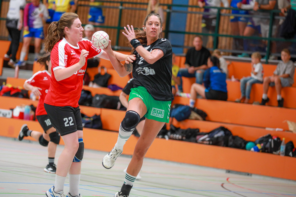 Rheinhausen-Lobberich_Plus_310825_055 | Bildergalerie von Sport-Ereignissen aber auch von weiteren spannenden Dingen - nicht nur vom Niederrhein. In Anlehnung an den bekannten Spruch von Hanns Dieter Hüsch heißt das Motto: "Niederrhein ist überall".  - Realisiert mit Pictrs.com