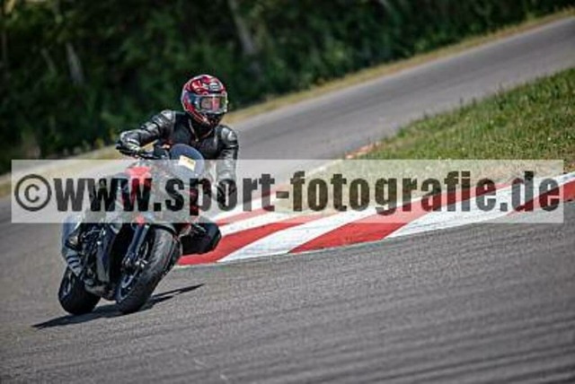 pube9808 | Professionelle Fotos von Sportveranstaltungen, aber auch Hochzeiten und anderen Events. - Realisiert mit Pictrs.com
