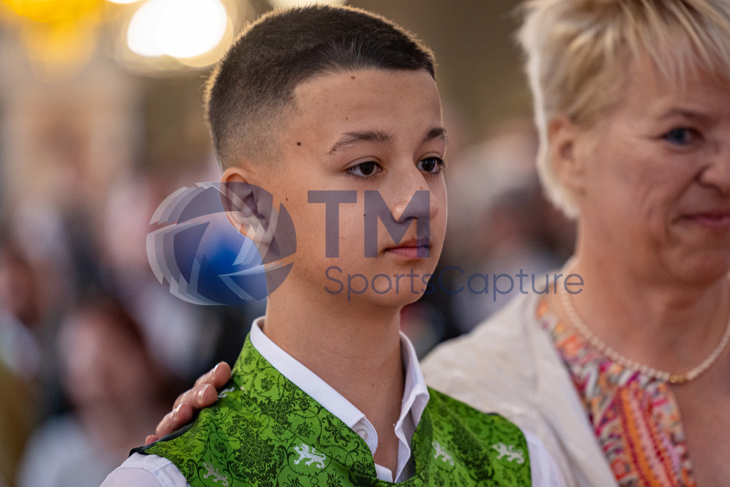 RR5M5684 | Firmung Klagenfurt-Dom 19.05.2024 8 Uhr