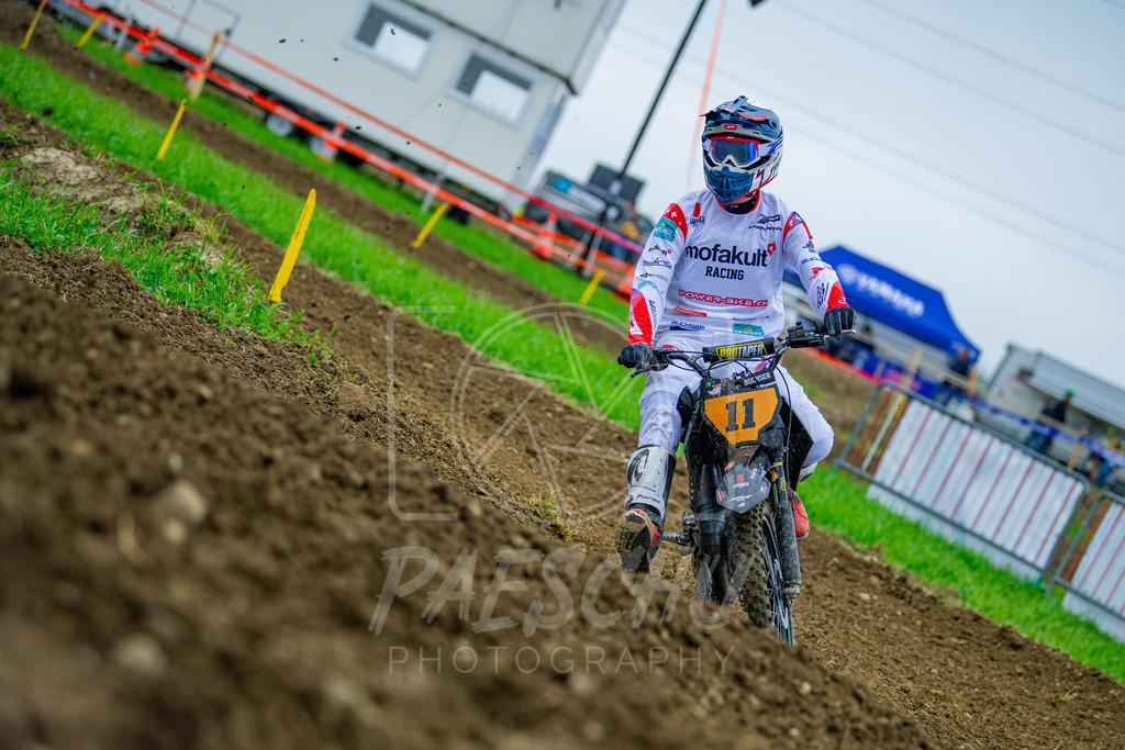Mo (195) | Paeschuphoto Shop - Wer nicht sucht der auch nicht findet.Ob Motocrossbilder oder von einem besuchtem Spiel, Hauptsache Action. - Realisiert mit Pictrs.com