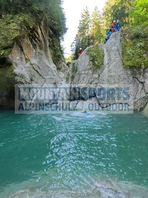 GOPR5360 | Bestelle die Bilder deines Berg- oder Wasser-Abenteuers mit Mountain Sports bequem von zu Hause aus direkt über unseren Online Fotoshop von pictrs.com. - Realisiert mit Pictrs.com