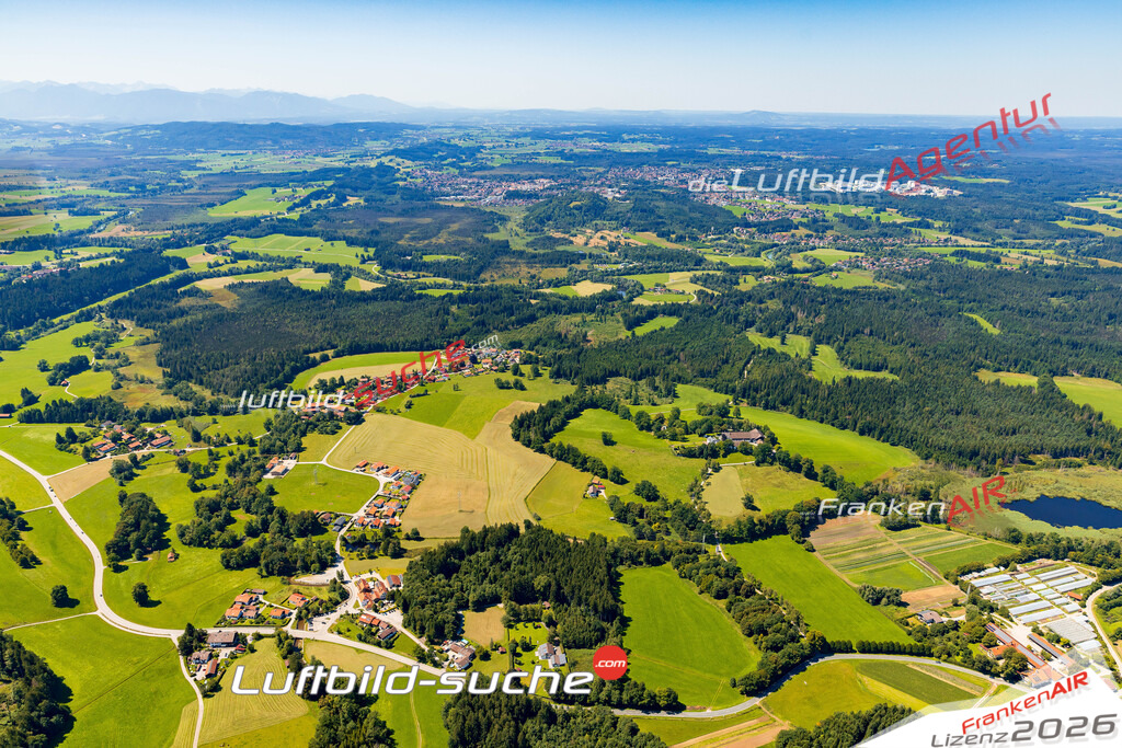 Reindlschmiede Bad Heilbrunn Bild- Das Luftbild wurde 2025 vom UL-Flugzeug heraus erstellt ( keine Drohne ) - Hochauflösende Luftaufnahme -Nicht vergleichbar mit Google Maps oder Satelittenbilder- Die Geschenkidee !Mit Lizenz und Bildrechte bestellbar