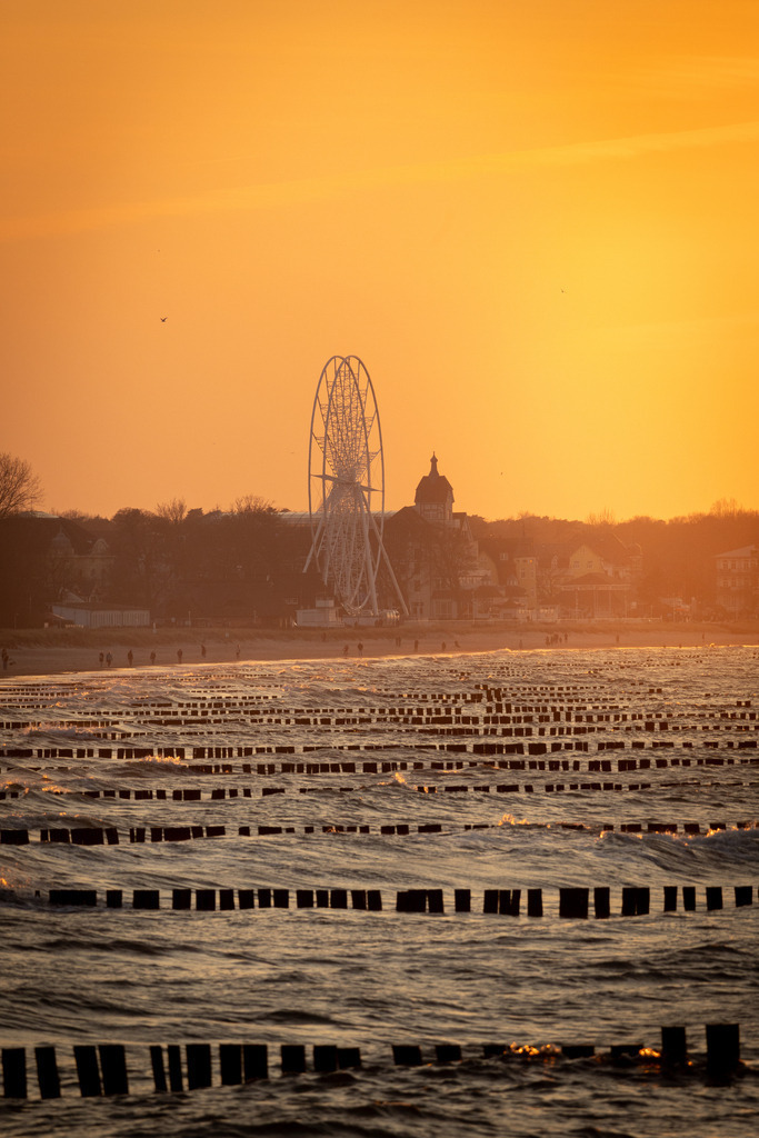 Das Riesenrad | Ich bin ein Fotograf aus Berlin und fotografiere aus Spaß an der Freude :) Meinen Motiven setze ich keine thematischen Grenzen. Somit bin ich beispielsweise in der Tierfotografie, Landschaftsfotografie, Sportfotografie sowie Streetphotography anzutreffen.