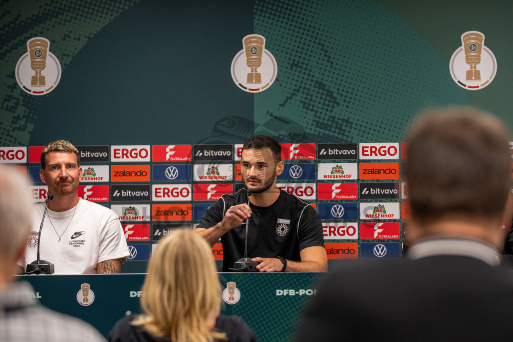 SG Sonnenhof Großaspach vs. Arminia Bielefeld, Fussball, DFB-Pokal, 1. Runde, 22.08.2026 | Lucca Volkmer (Pressesprecher SG Sonnenhof Großaspach),SG Sonnenhof Großaspach vs. Arminia Bielefeld, Fussball, DFB-Pokal, 1. Runde, 22.08.2026,DFB regulations prohibit any use of photographs as image sequences and/or quasi-video