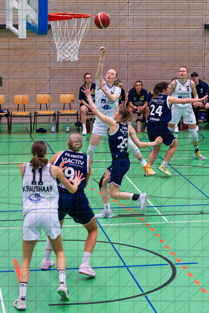 2. DBBL Nord 24/25 | 19.01.2025 | BBC OS vs. VfL VIACTIV-AstroLadies Bochum | 2. DBBL Nord 24/25 | 19.01.2025 | BBC OS vs. VfL VIACTIV-AstroLadies Bochum - - - - - CREDIT, www.bullenfotos.de, Martin König, Hörner Weg 40, D-49078 Osnabrück, +4917663732967, Nutzung und Weitergabe nur zu den vereinbarten Zwecken. Presseanfragen an Urheber. Alle Rechte beim Urheber. - - - - - - Realisiert mit Pictrs.com
