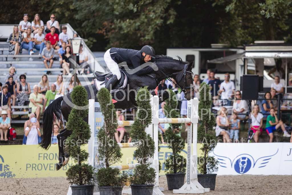230910_OWLCh_Sparkasse-828 | Deine schönsten Turniermomente als professionelle Fotos! Entdecke hochwertige Pferdesport-Fotografie im Online-Shop. Jetzt Fotos finden & bestellen!