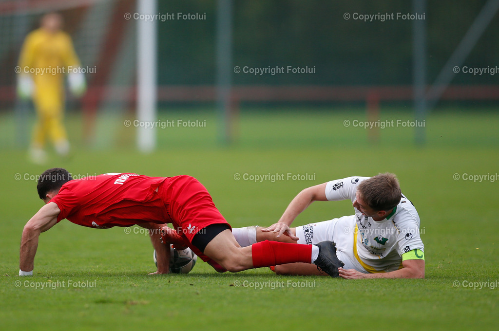 A_LUI_021124_12 | SPORT FUSSBALL ASKOE OEDT-HAKA TRAUN 02.11.2024 IM BILD : ALBI MUHAREMI (OEDT1B) UND AMAR KADIC (TRAUN)FOTO:FOTOLUI