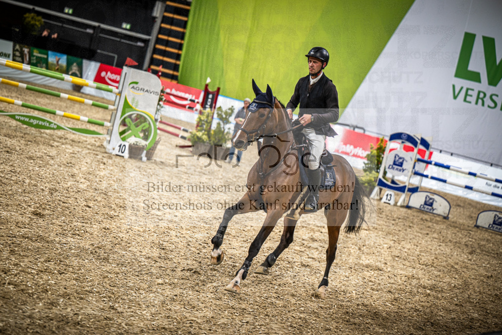 DOS_0781 | Entdecke hochwertige Reitturnierfotos von Foto Oger. Professionell, emotional und authentisch – jetzt Lieblingsmomente im Shop bestellen.Deutschlandweite Turnierfotografie. - Realisiert mit Pictrs.com