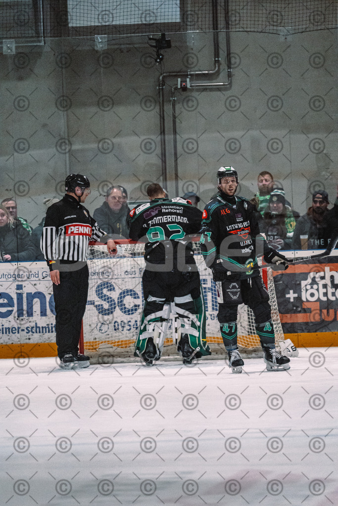 Alligators_vs_Peiting_04_01_2026-074 | Höchstadt Alligators Fotogalerie: Eishockey-Action aus Franken. Professionelle Spielfotos, Portraits & Stadionbilder zum Download. Jetzt entdecken! - Realized with Pictrs.com