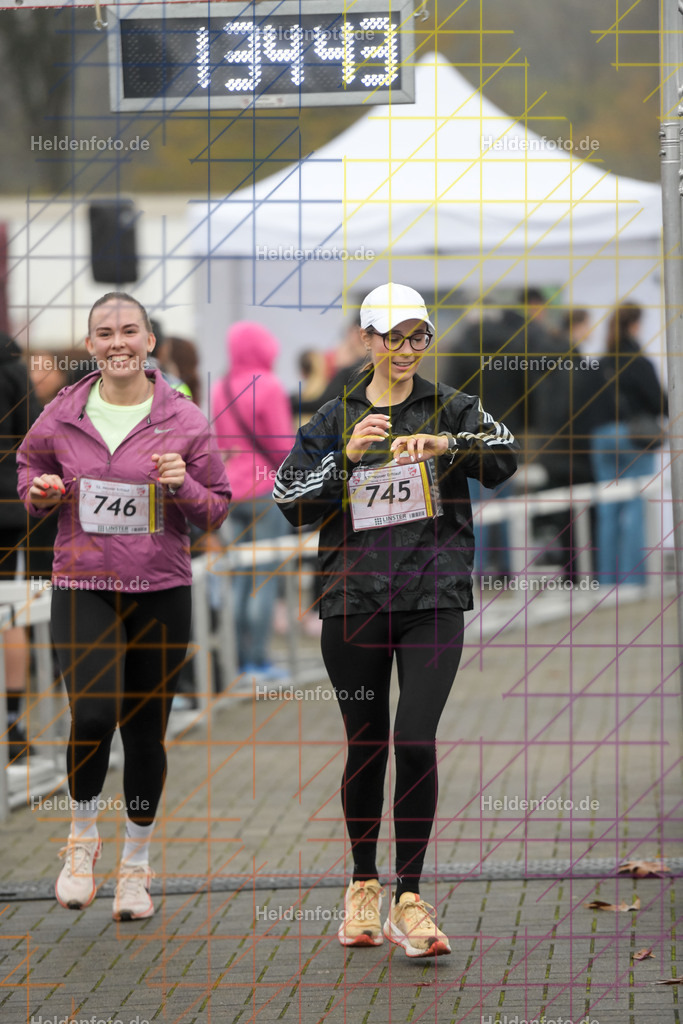 Neusser Erftlauf 2025  | 15km Neusser Erftlauf 2025 Foto: Heldenfoto.de