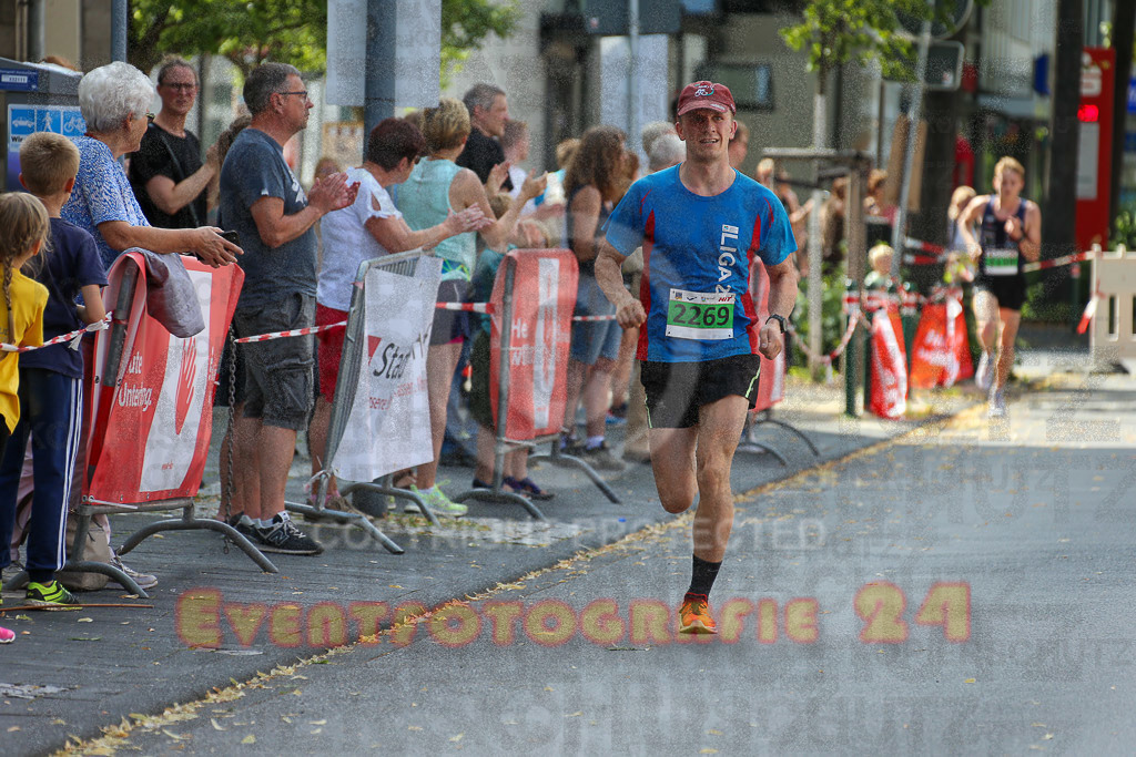 220625_1639_EX1_4787 | Sportfotografie im Rhein-Sieg Kreis, Köln, Bonn, NRW, Rheinland Pfalz, Hessen, etc. Unser Tätigkeitsfeld umfasst den Laufsport vom Volkslauf über den Marathon, Duathlon, Triathon bis zum Ultralauf wie Kölnpfad Ultra oder Schindertrail.