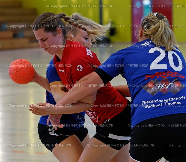 20230924-4002-haba-pfung-tgbda-HEN-FOTO | 24.09.2023 Handball Damen Landesliga Süd TSV Pfungstadt - TGB Darmstadt (26:30) v. li. Hannah Schäfer (6 TSV Pfungstadt) Nathalie Pfingstgräf (24 TGB Darmstadt) Leonie Lüdtke (20 TSV Pfungstadt) (Foto: Peter Henrich) - Realisiert mit Pictrs.com