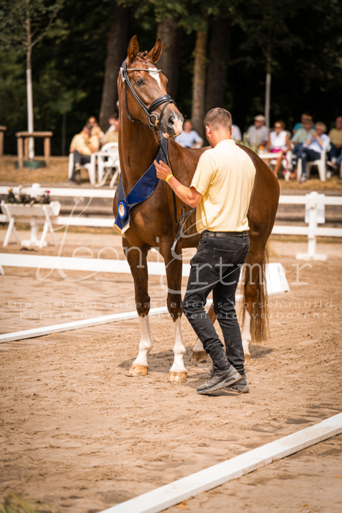 3.Fr00232 | Leoni Ertmer Photography - Realisiert mit Pictrs.com