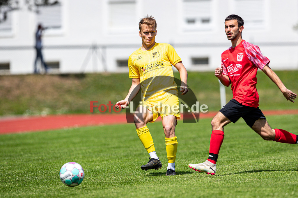TSV Peißenberg vs SV Münsing-Ammerland | Abstiegs Qualifikationsrunde Kreisliga Gruppe C, TSV Peißenberg vs SV Münsing-Ammerland, 20240511,
Sebastian SCHÖNACHER (SVM 10) in Aktion,
2024-05-11 in Peißenberg (Sportplatz Peißenberg)
Sebastian SCHÖNACHER (SVM 10)
Copyright: WolfgangxLindner www.foto-lindner.de