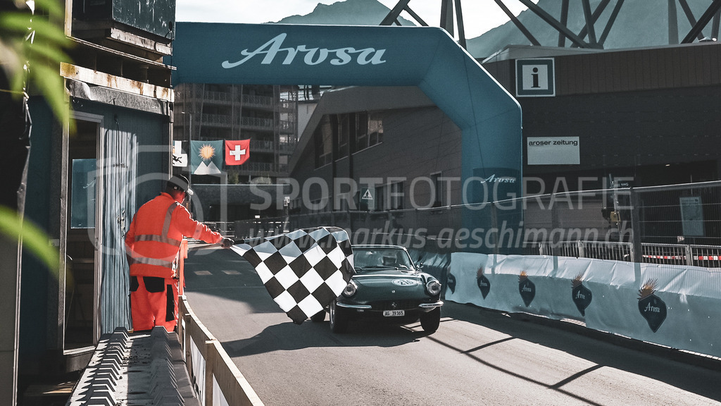 19. Arosa ClassicCar 2023 - 2. September 2023 | 19. Arosa ClassicCar 2023
Arosa, Schweiz
Michel Adrian Richard aus Walde mit der Startnummer 216 in einem Ferrari 365GTC, Jahrgang 1969, in der Klasse Classic Trophy.
@arosaclassiccar, @arosa.official, #arosaclassiccar, #arosa, #76curves, #classiccar
Bild: Sportfotografie Markus Aeschimann | www.markus-aeschimann.ch - Realisiert mit Pictrs.com